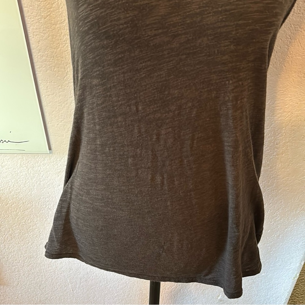 shirt size XS - Picture 2 of 5